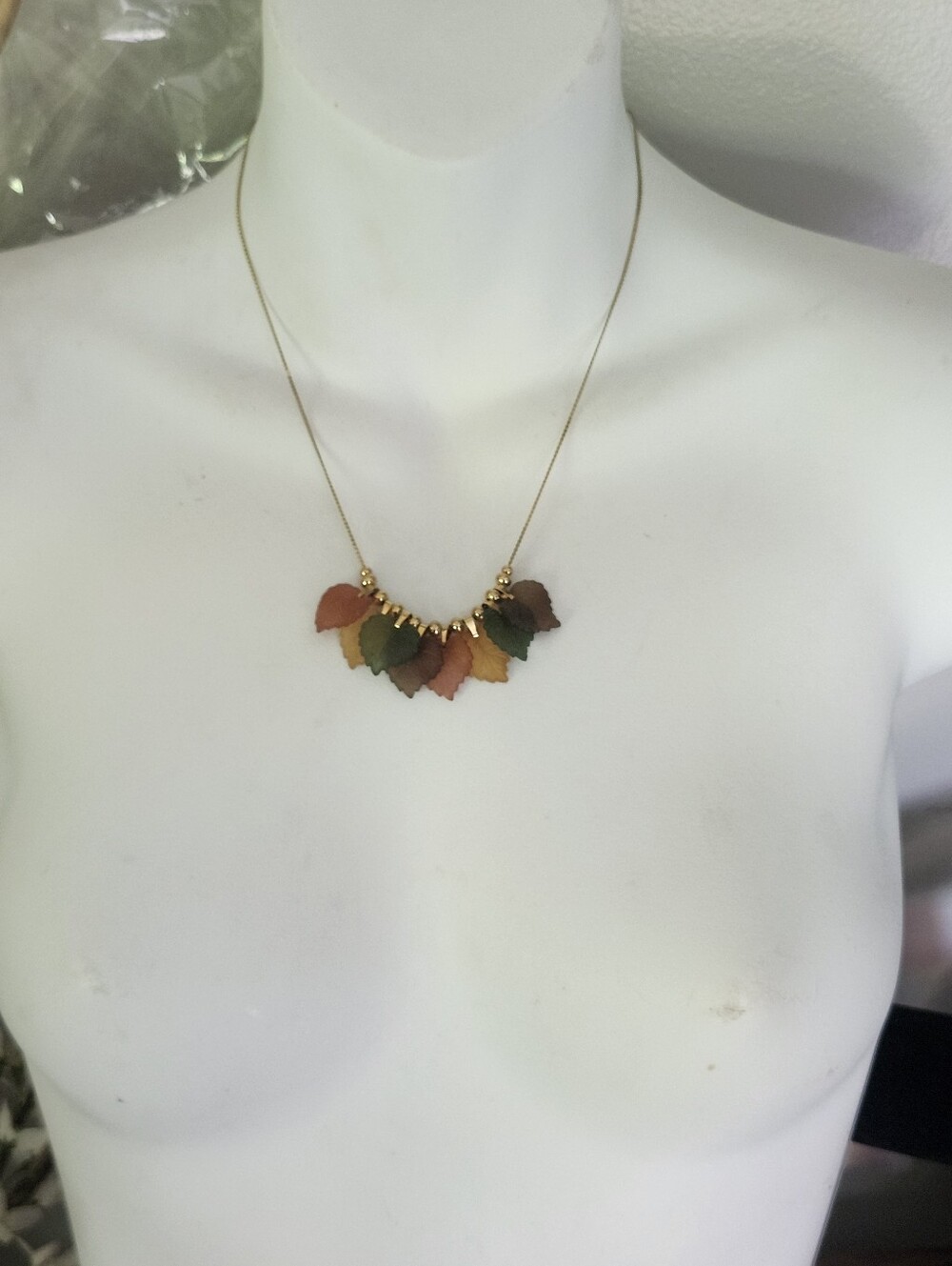 12k Gold Filled Multicolor Leaf Pendant Necklace - Picture 5 of 13